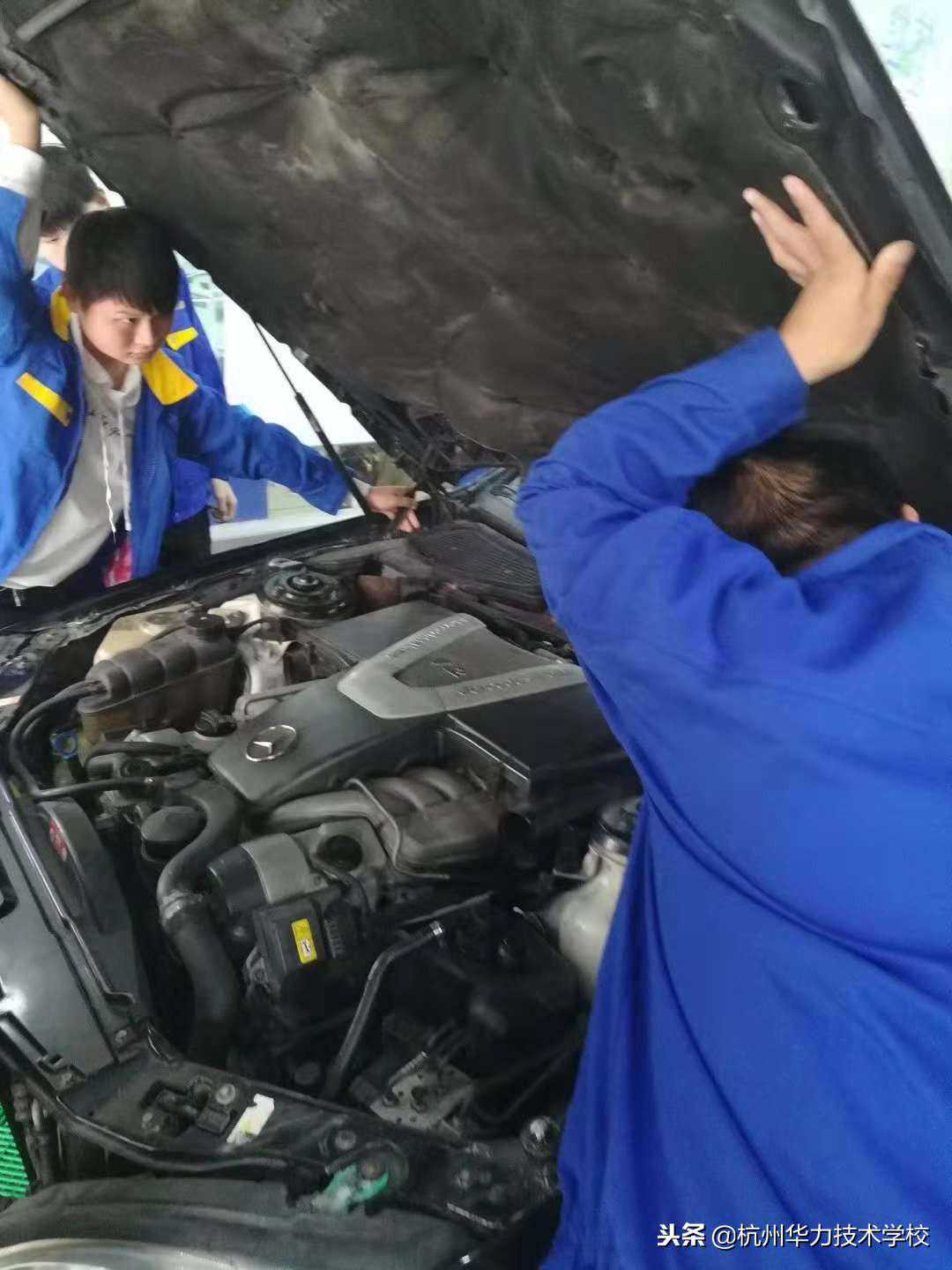 千万不要小看汽车保险丝作用很大的-华力汽修小知识