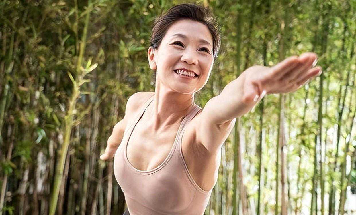 人过五十，人学乖一点，嘴甜一点，不会说不要瞎说，也不要乱讲