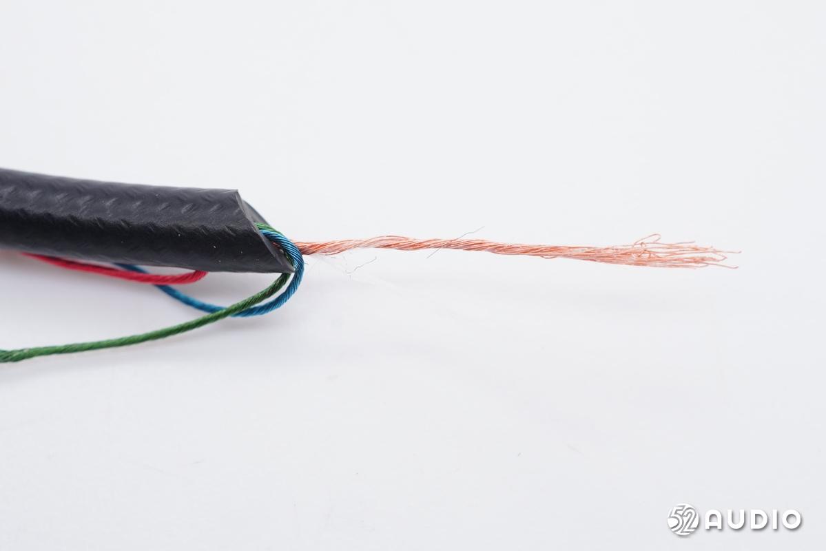 内置科胜讯芯片CX21988，CX21988 UCB-C to 3.5mm音频转换线拆解报告