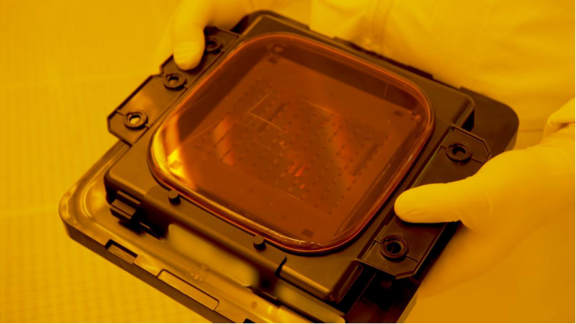 全球10大芯片代工厂商营收达1451亿！中企抓住机遇：产品涨价15%