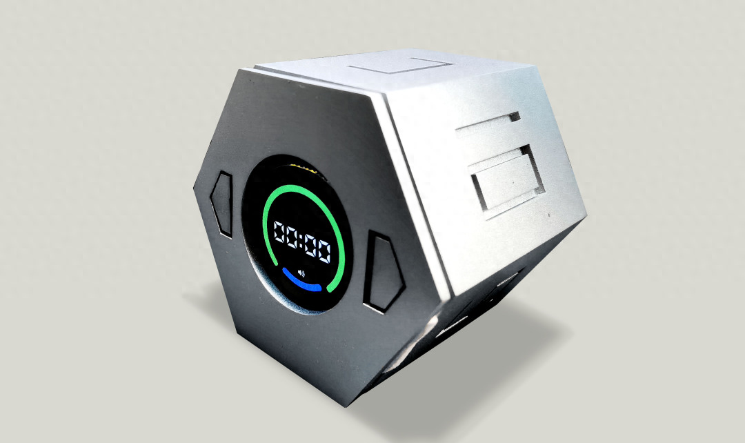 用免费的PCB板做了个能计时的骰子，新手也能搞定！好看，实用！