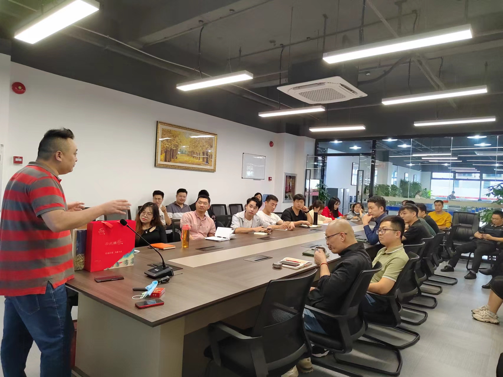 成都恒利泰科技黄伟为金航标萨科微业务员培训——如何高效沟通