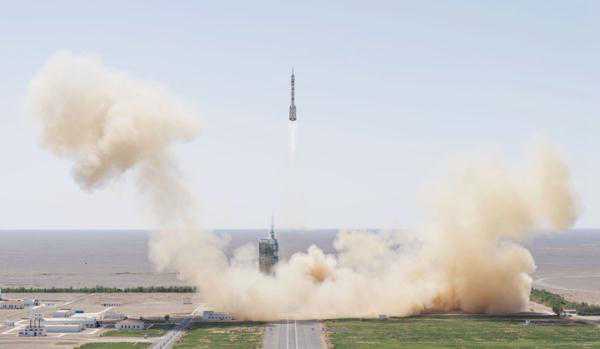 神舟十四号载人飞船上的“上海科技”知多少？