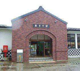 科尔沁草原科技“种药”话致富：高质量蒙中药材辟脱贫新路径