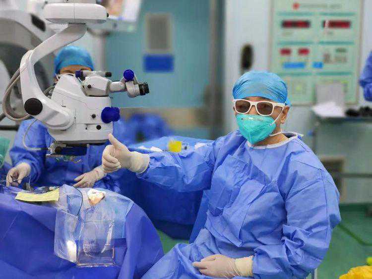 解锁眼科手术“黑科技”！深圳市眼科医院手术室里上映“3D大片”