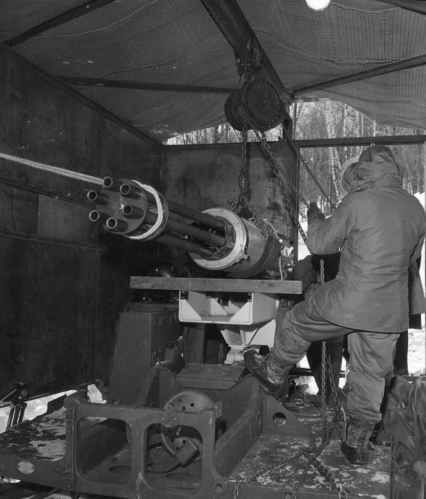 冷战黑科技！6管37毫米加特林炮，一个点射就能击落一架轰炸机！