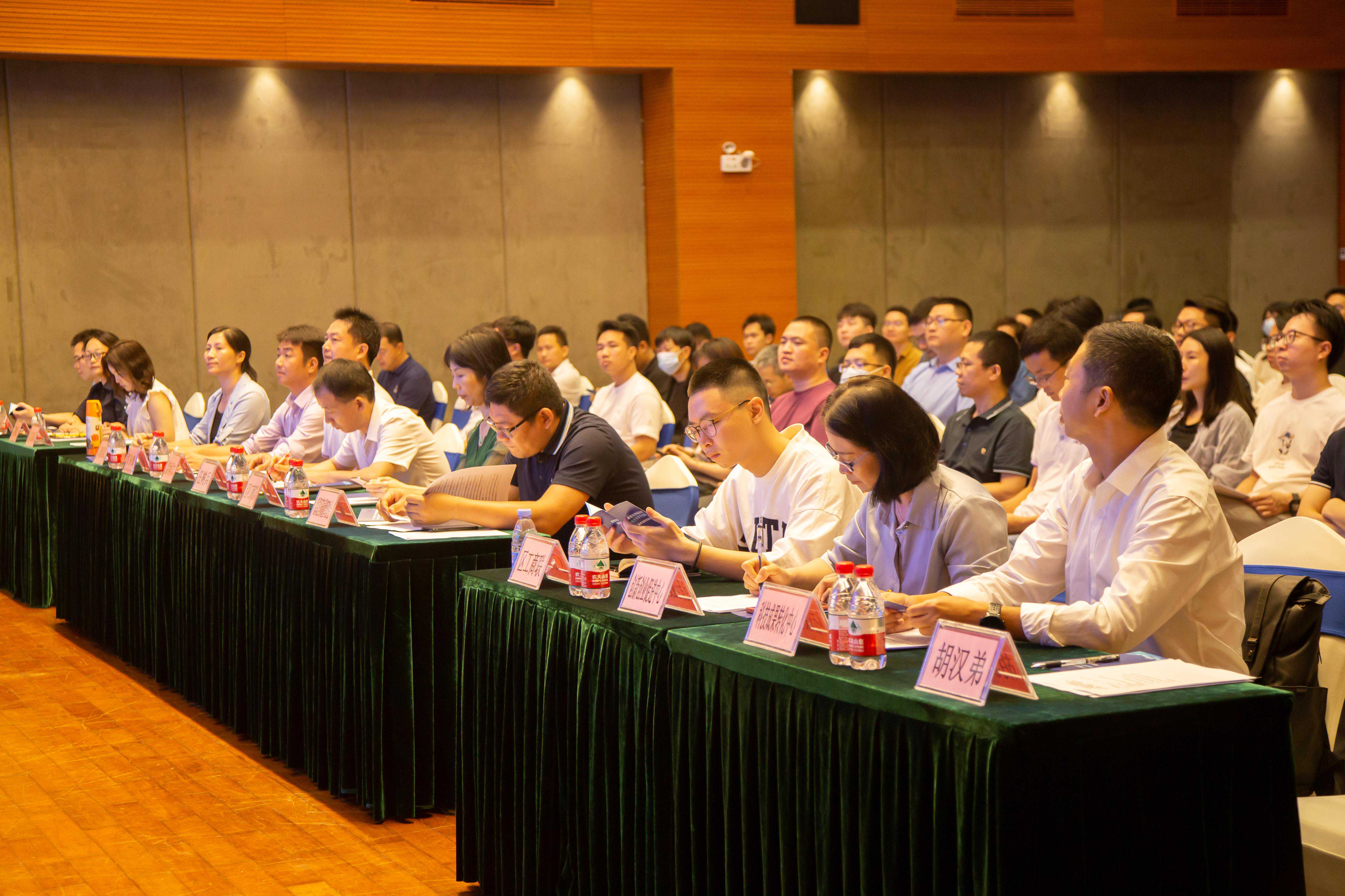 产业科技互促双强！广州大学城高校实验室共享平台推广宣传“惠企日”活动举办