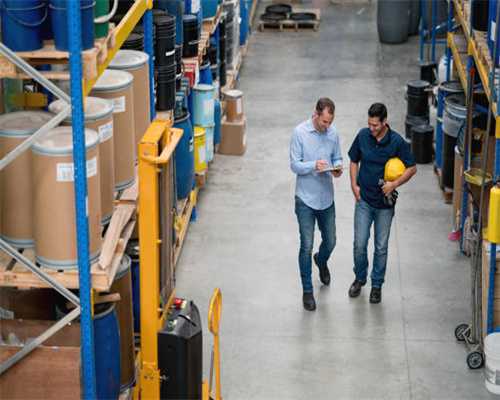 吴起交警春运第一天查处一起无证驾驶违法行为