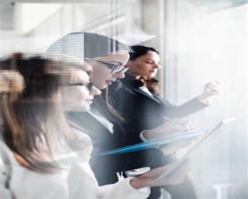 查IC网分享——云母电容是什么