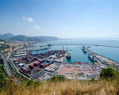 魔兽怀旧服：小战士入手泰坦护腿，苦寻8力量附魔，最后剩下24金