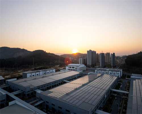 南宁交警部门曝光一批违法客运车辆 ，8家客运违法“大户”被集中约谈